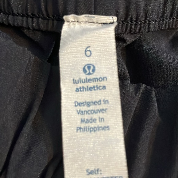 Lululemon Black Size 6 Joggers - 7/8 length - Picture 5 of 7